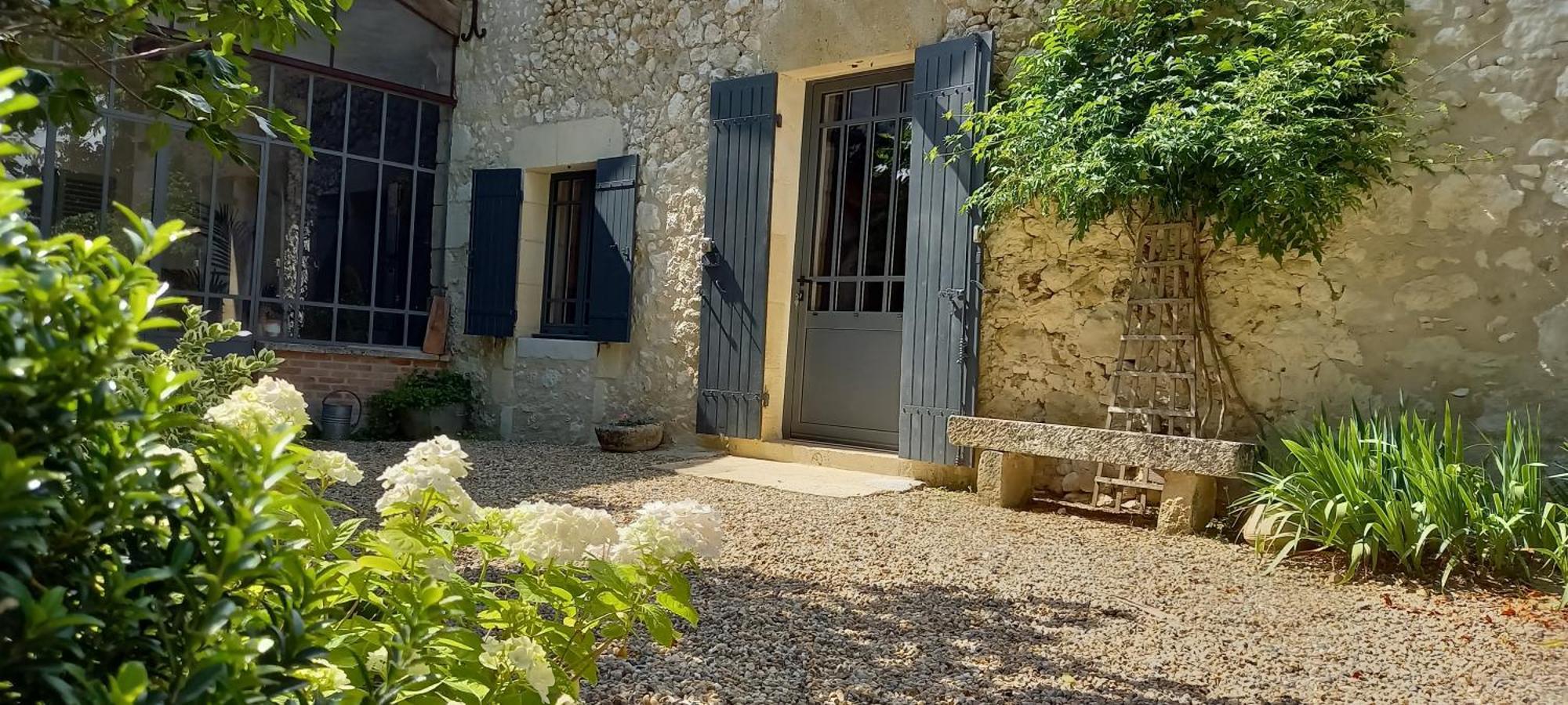 Hotel Entre-Vignes-Et-Bastides Montcaret Zewnętrze zdjęcie